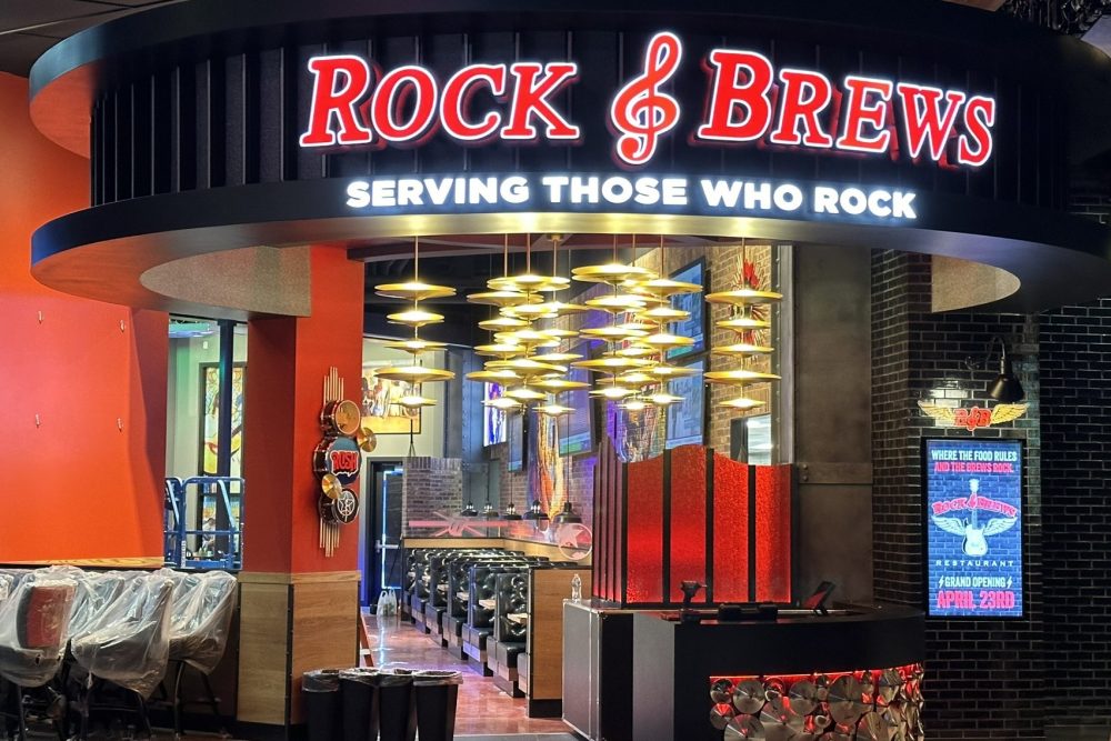 Rock & Brews Entrance Cropped